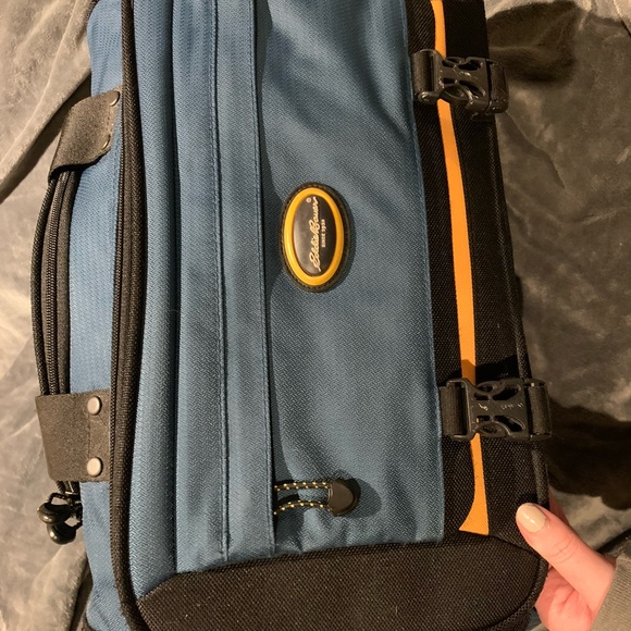 Eddie Bauer Large Duffel Bag - Picture 2 of 6